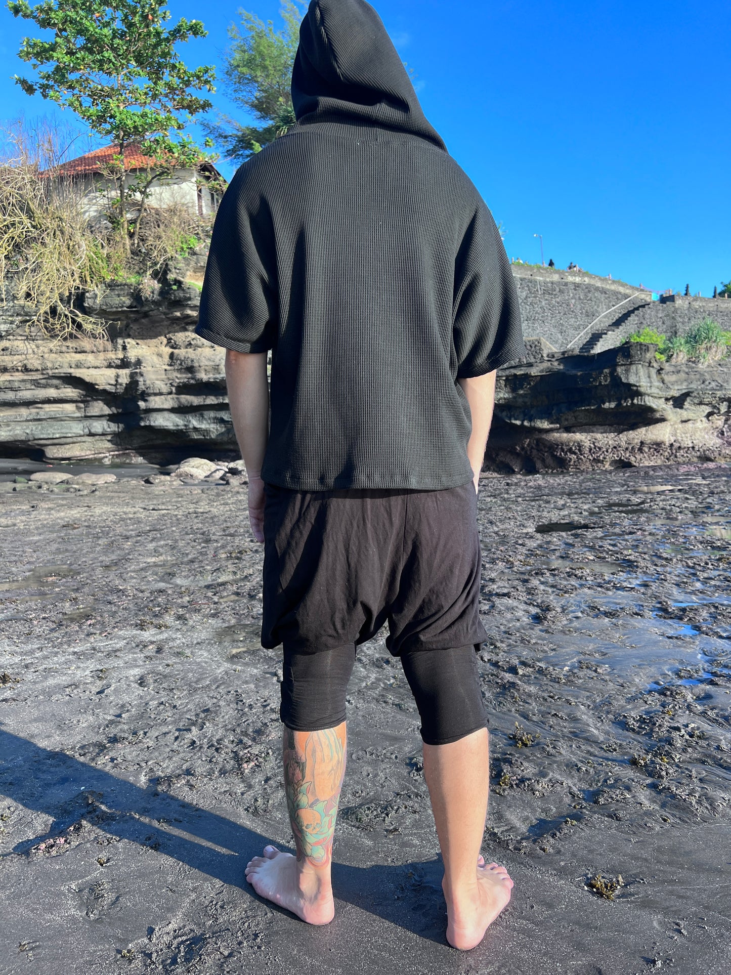 KAITO Men’s Bamboo Knee-Length Movement Shorts with Knee Pads
