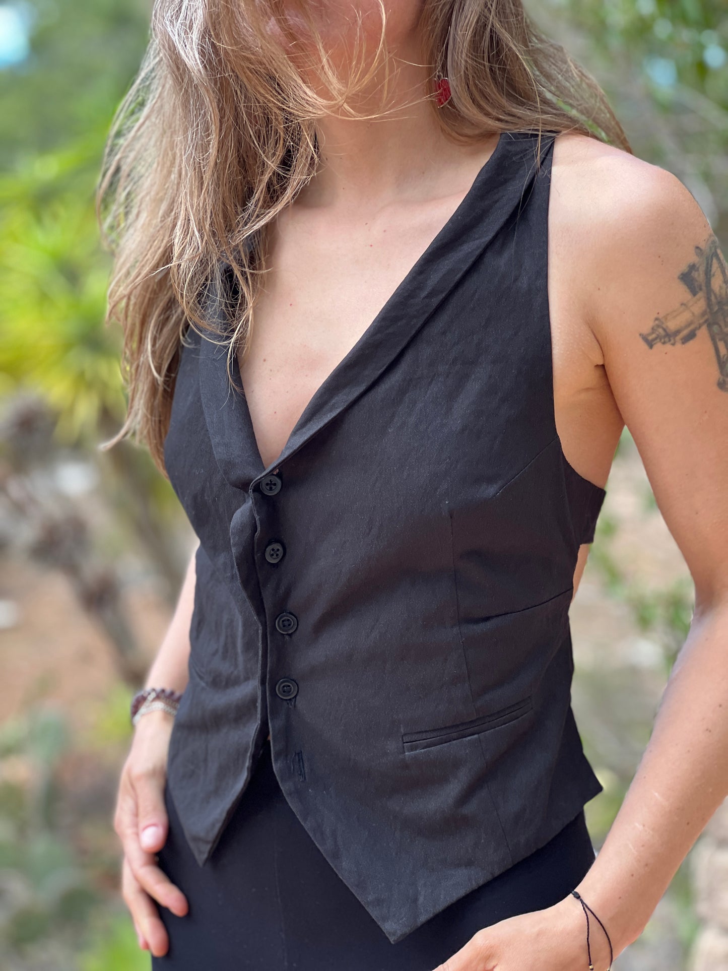 Keiko — Black Cotton Open-Back Corset Elegant Vest Minimal
