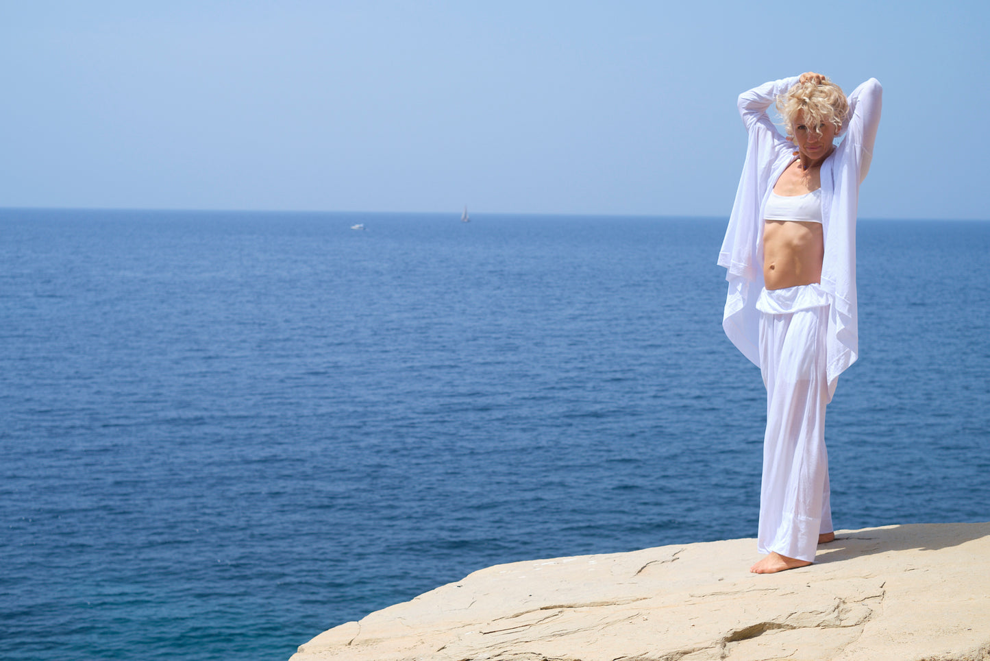 KAGERO Airy Suit | Minimalist Black White Outfit | Lightweight Wide Leg Pants & Long Sleeve Hoodie | Cotton Supima Clothing | Sun & Dust Protection | Elegant Travel Wear